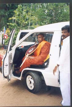 2003.01 04 - Akta Patra Pradanaya ( credential ceremony) at citi hall in Kurunegala about The C36