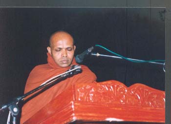 2003.01 04 - Akta Patra Pradanaya(credential ceremony) -The cheif monk for the African continent2