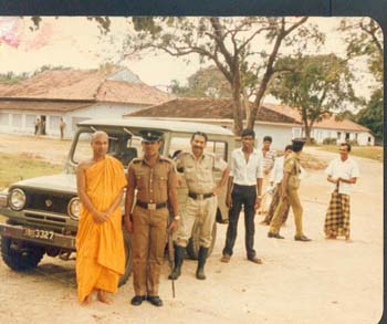 1986 Dana offering ceremony at Dimbulagala temple