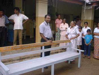 2004 December a bench donation to Gonigoda hospital (1)