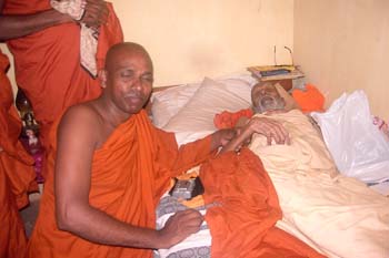 2004 December with Ankumbura nayaka thero at his temple