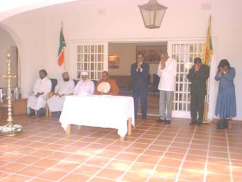 2005 Feb independent day at Hc office