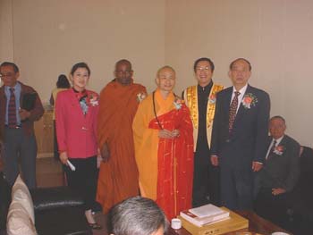 2005.10.25 - Grand temple opening ceremony in RSA (3)