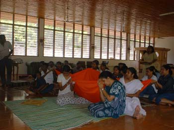 2004 - Katina ceremony at Buddhist temple D (1)