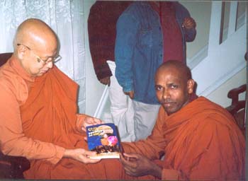 2003 gave a credential book to ven Kurenegoda Piyatissa at new york