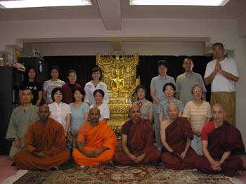 Dana ceremony at Theravada Buddhist centre in Japan 2006.