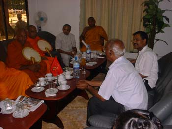 Meeting with Tamil Chelvan in Kilinochchi at his office May 2006 -1