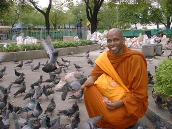 Infront of the Amereld Buddha temple -Thailand 17.5.005