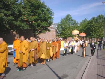 2004 June at Dana ceremony at Vietnamese templeat Lillie town in France