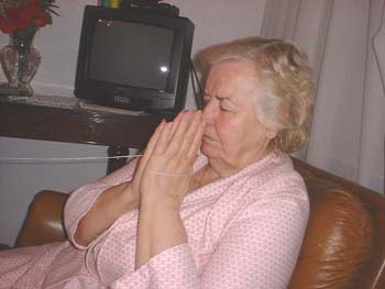 2005 Noveber- Blessing for Nieves parents at Madrid (1)